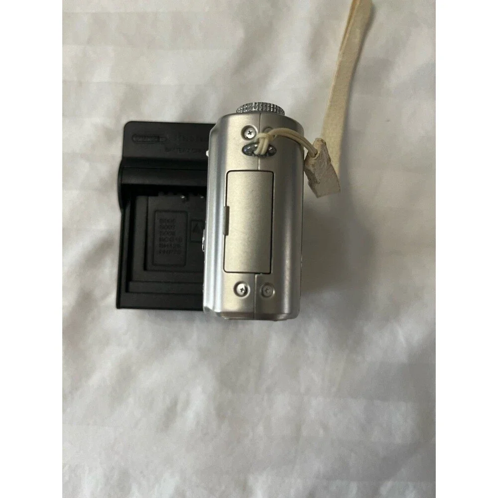 Panasonic Lumix DMC-ZS3 10.1MP Digital Camera Silver TESTED NEW Battery Charger